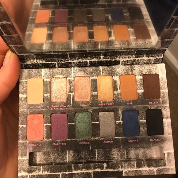 Urban Decay Nocturnal Eyeshadow palette - Picture 1 of 1